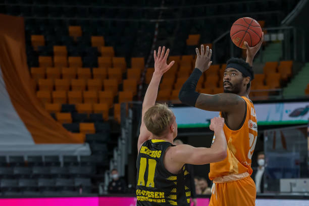 场比赛中 场比赛中